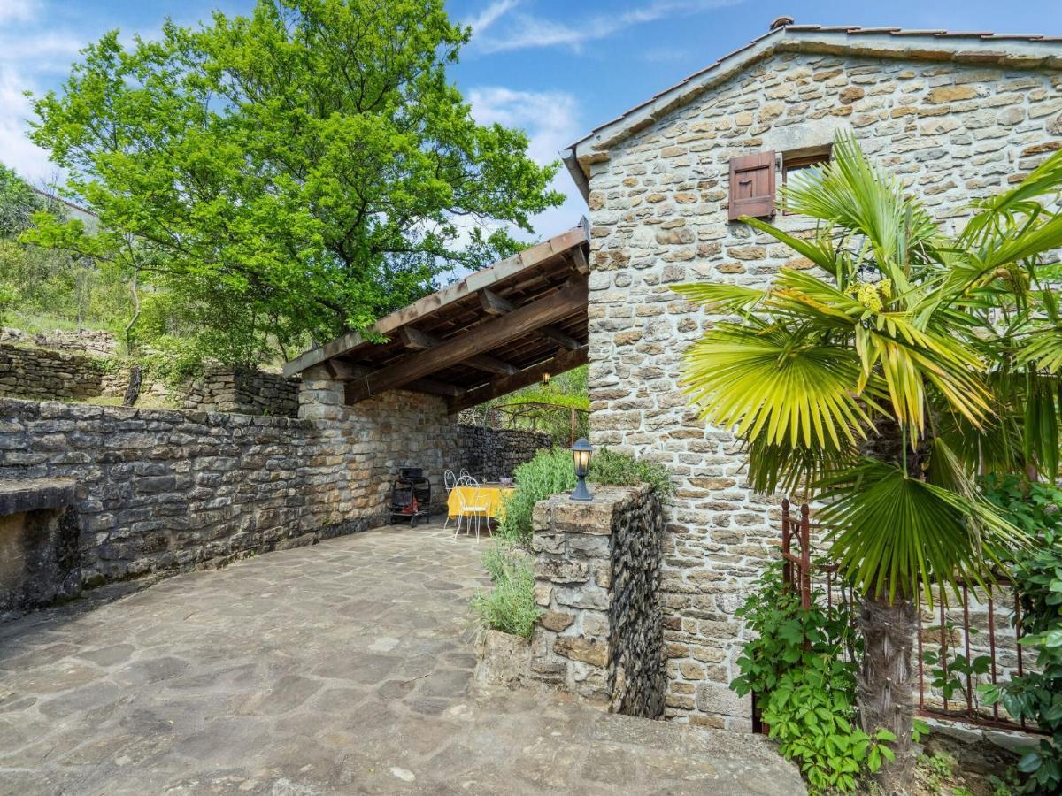 Classy Holiday Home In Les Vans With Pool Chambonas Extérieur photo